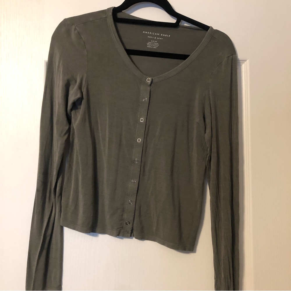 American Eagle long sleeve shirt size S